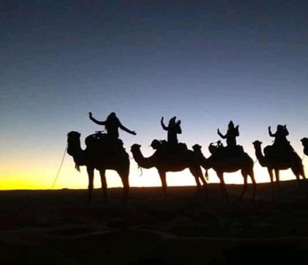Merzouga Camp & Desert Activities Екстериор снимка